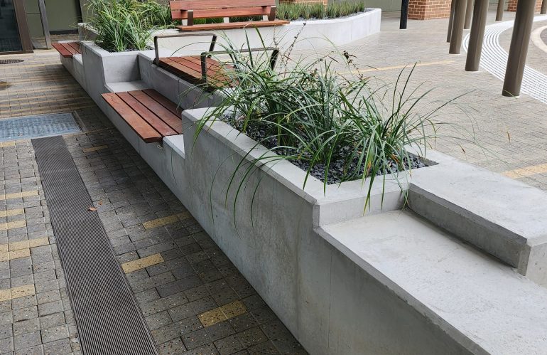 Main Entrance Planer Box and Seats